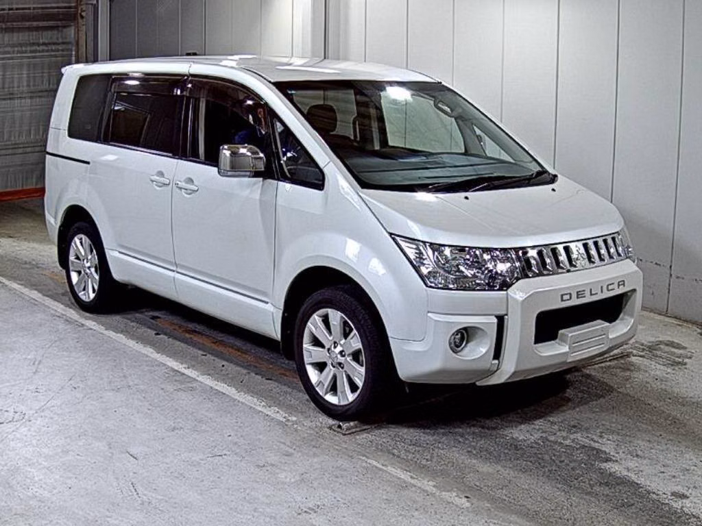 MITSUBISHI DELICA D:5