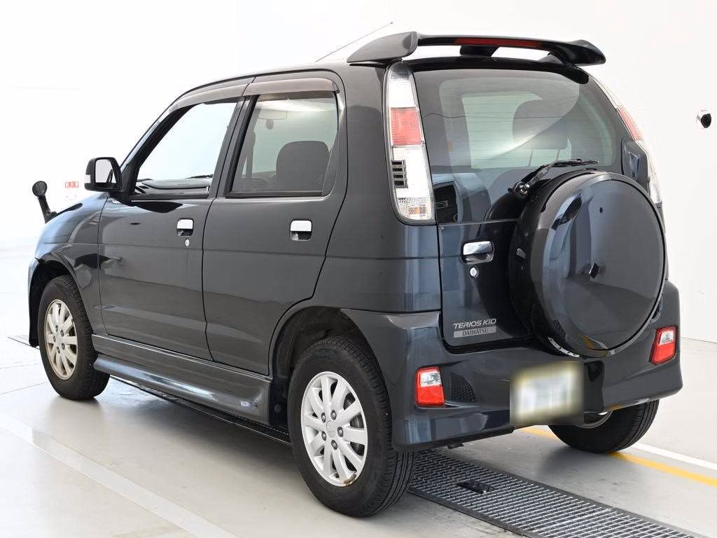 DAIHATSU TERIOS KID
