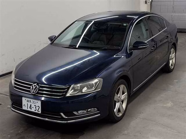 VOLKSWAGEN PASSAT