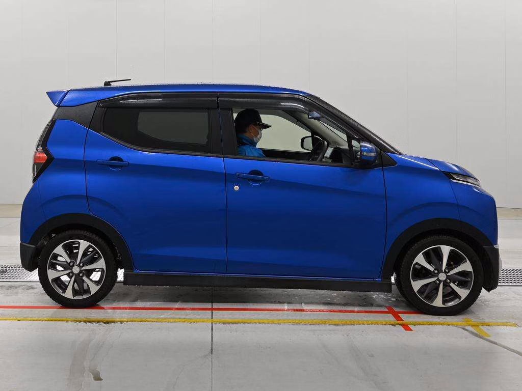 MITSUBISHI EK X