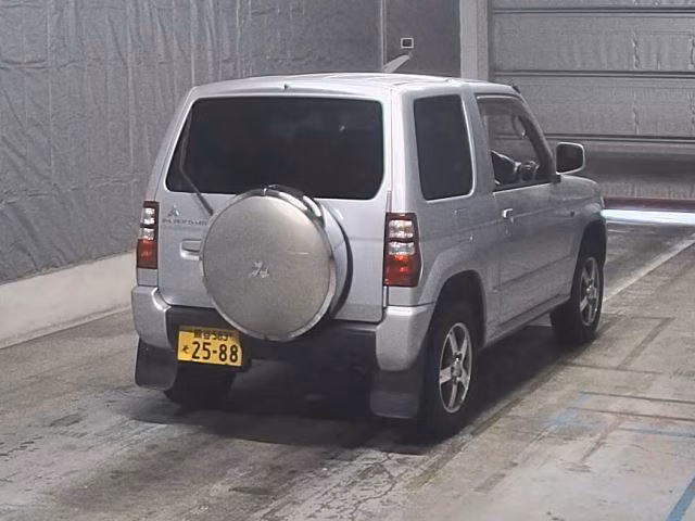MITSUBISHI PAJERO MINI