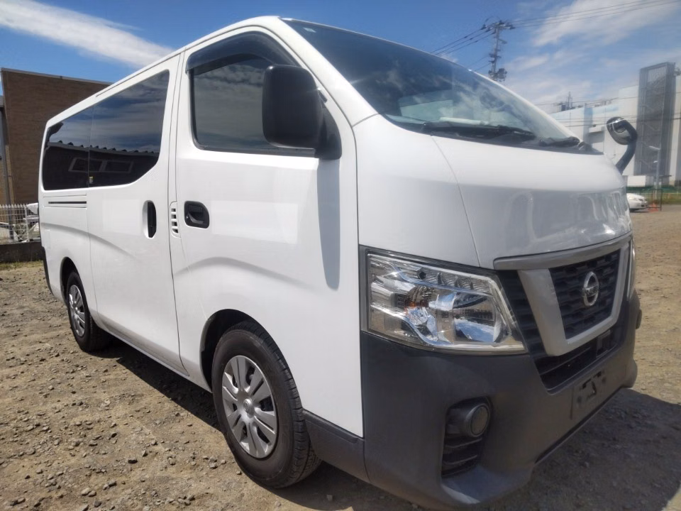 NISSAN NV350 CARAVAN