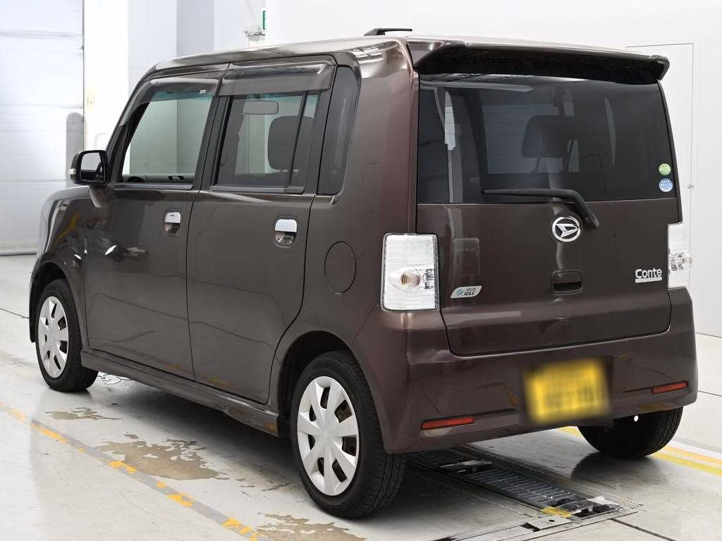DAIHATSU MOVE CONTE