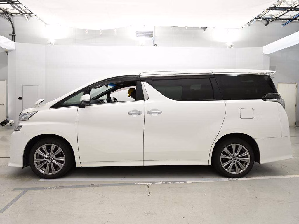 TOYOTA VELLFIRE