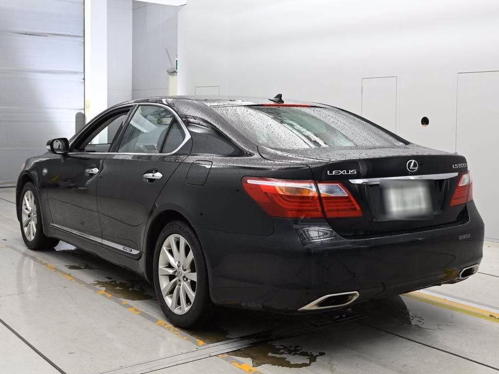 LEXUS LS600H