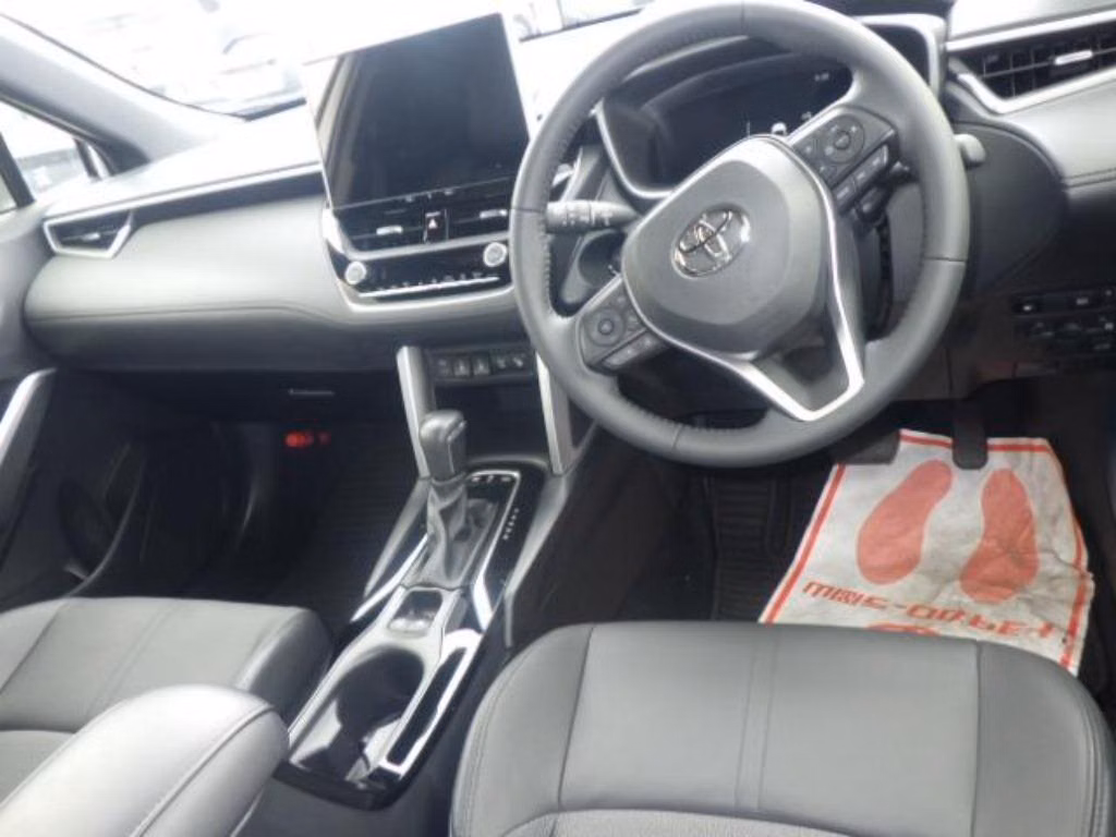 TOYOTA COROLLA CROSS