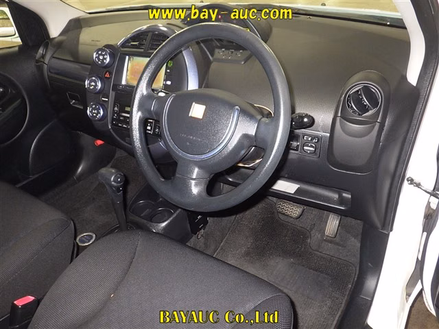 TOYOTA WILL CYPHA