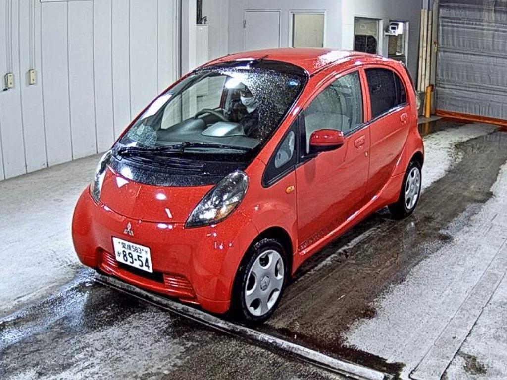 MITSUBISHI I