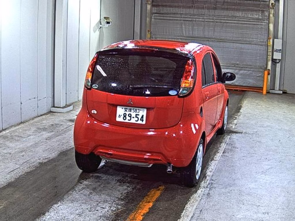 MITSUBISHI I