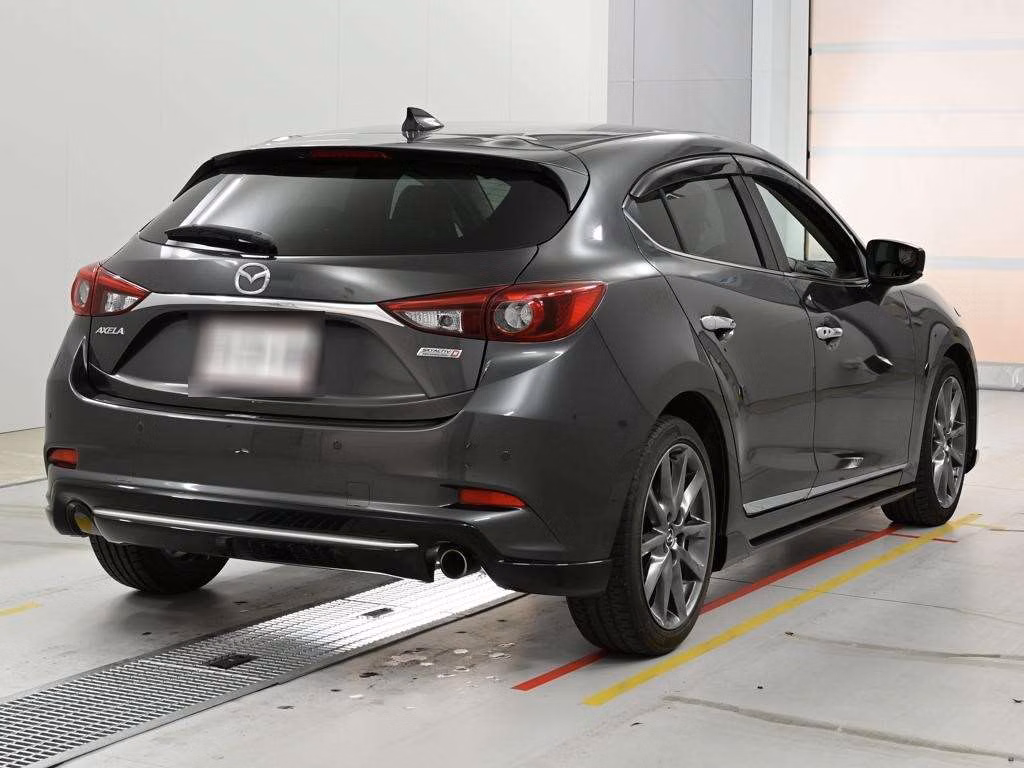 MAZDA AXELA