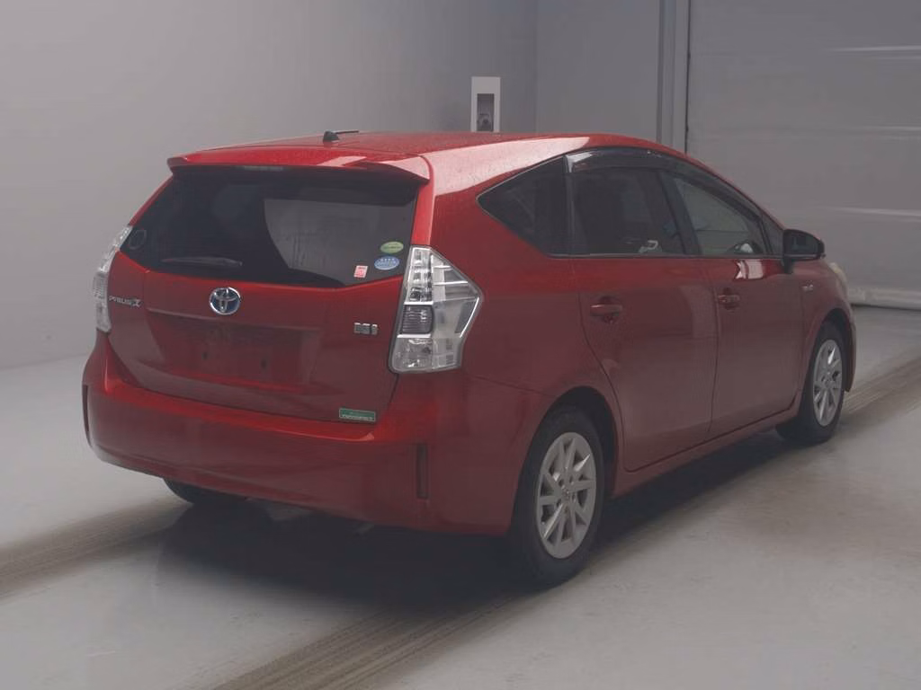 TOYOTA PRIUS ALPHA