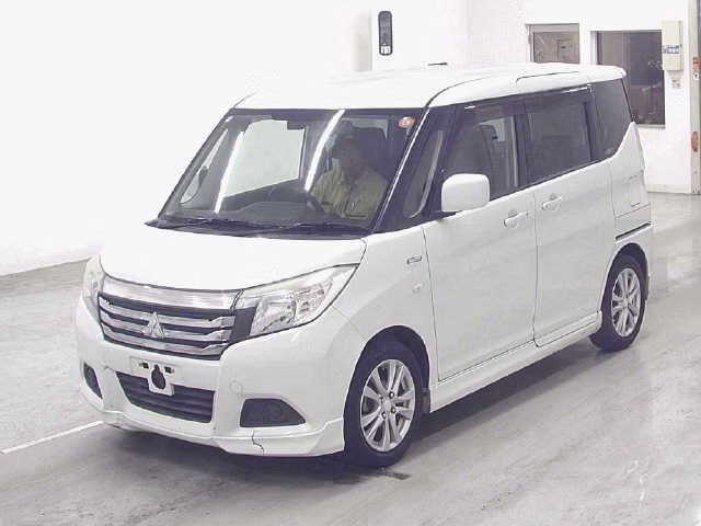 MITSUBISHI DELICA D:2