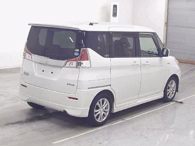 MITSUBISHI DELICA D:2