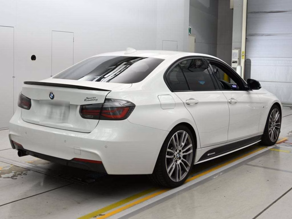 BMW 3-SERIES