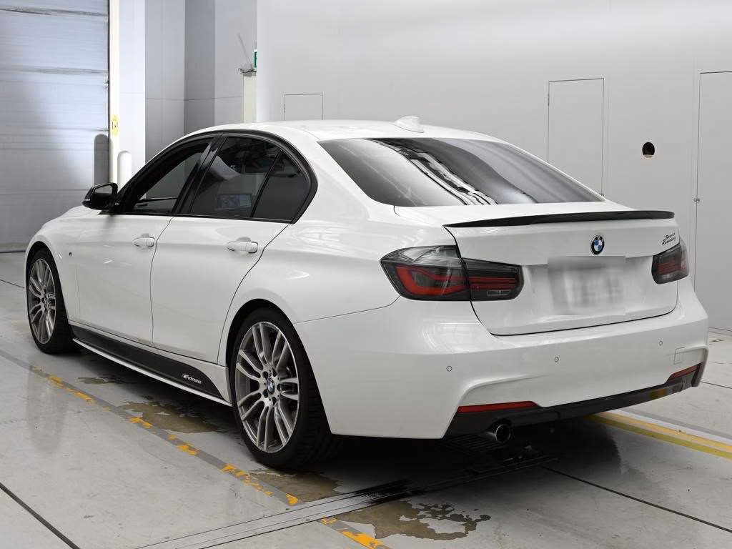 BMW 3-SERIES