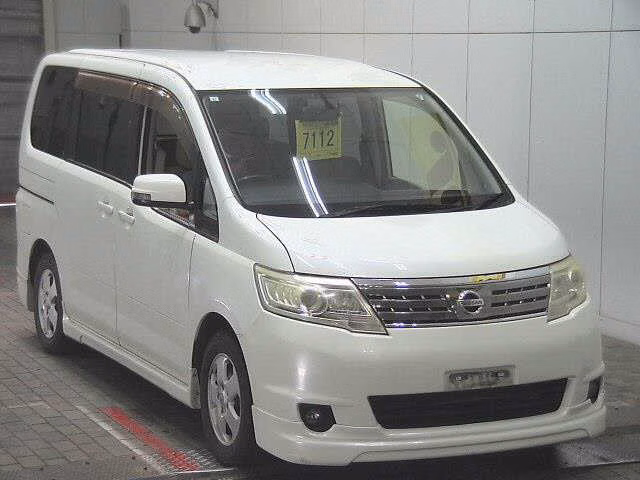 NISSAN SERENA
