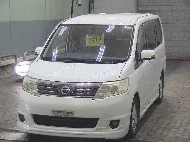 NISSAN SERENA