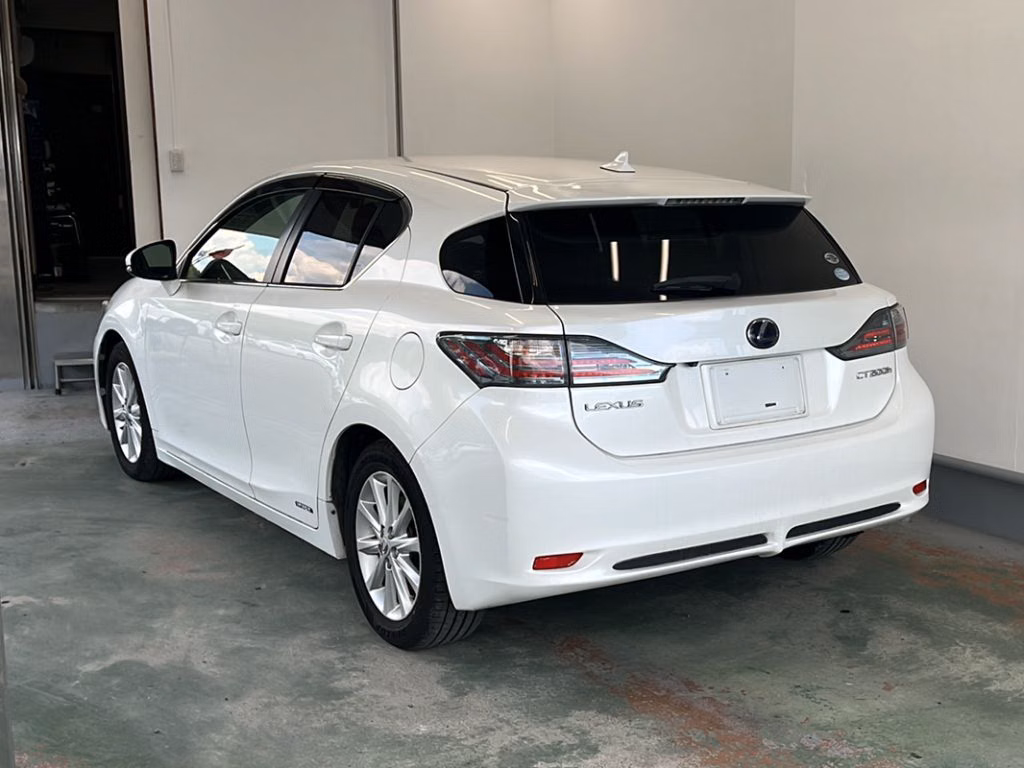 LEXUS CT200H