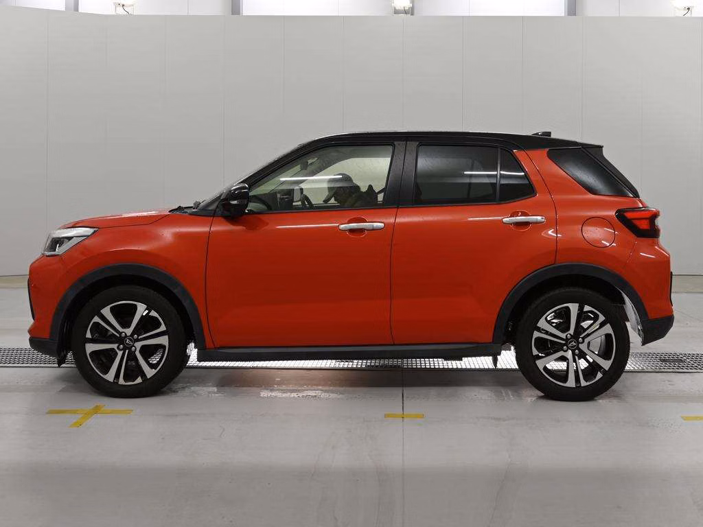DAIHATSU ROCKY