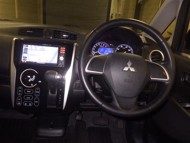 MITSUBISHI EK CUSTOM