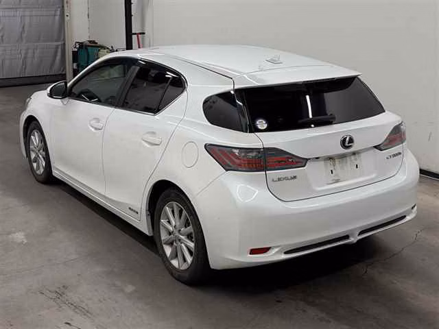 LEXUS CT200H