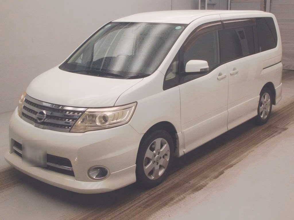 NISSAN SERENA