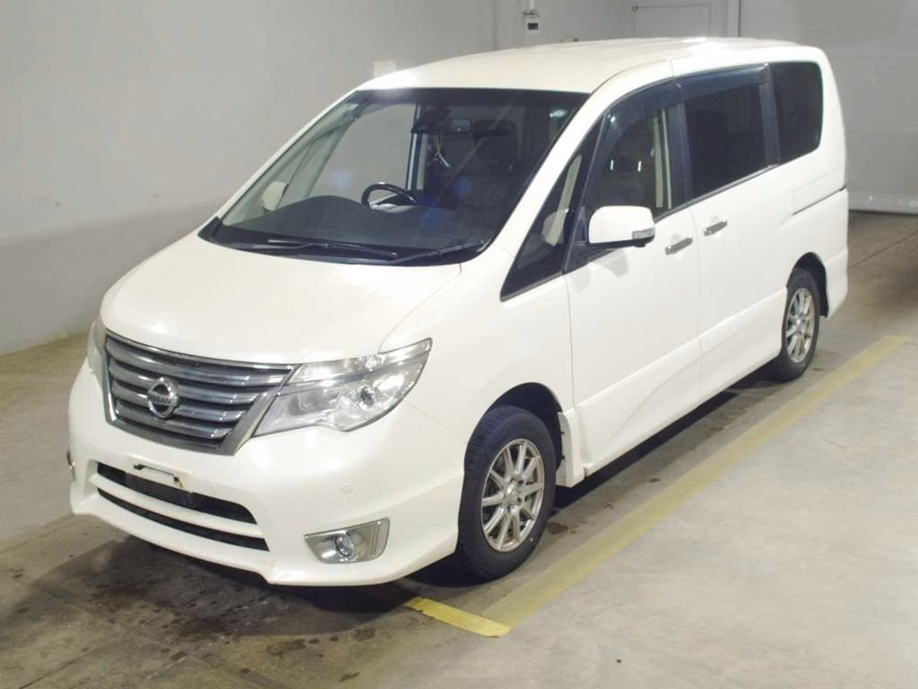 NISSAN SERENA