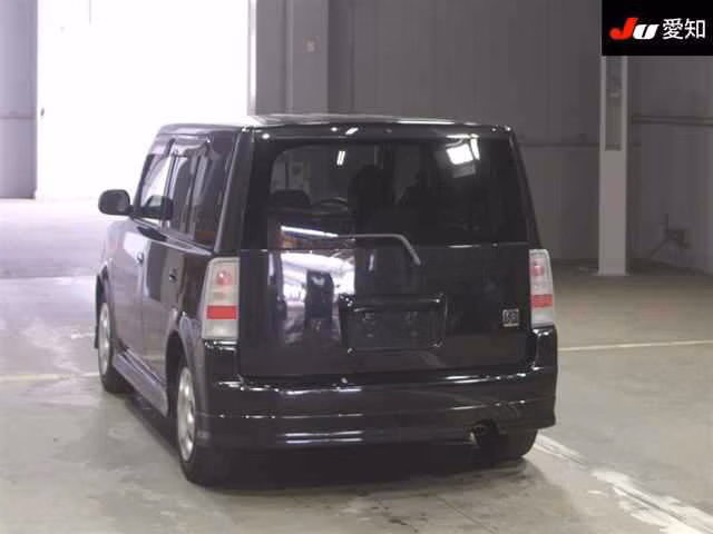 TOYOTA BB