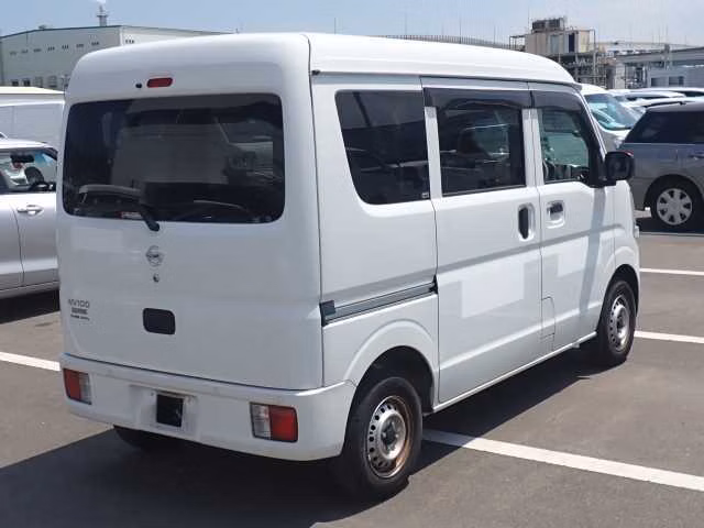 NISSAN NV100 CLIPPER