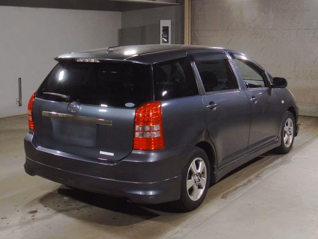 TOYOTA WISH