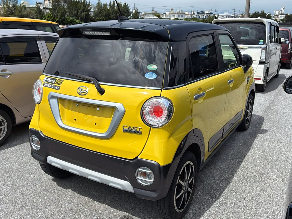DAIHATSU CAST