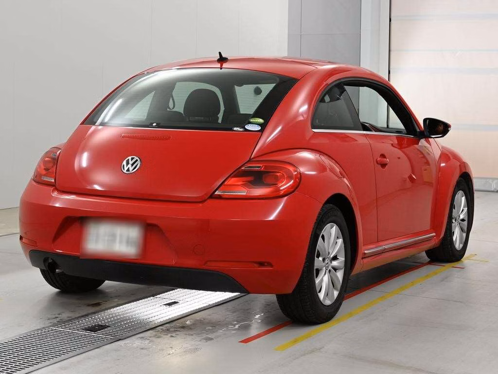 VOLKSWAGEN BEETLE