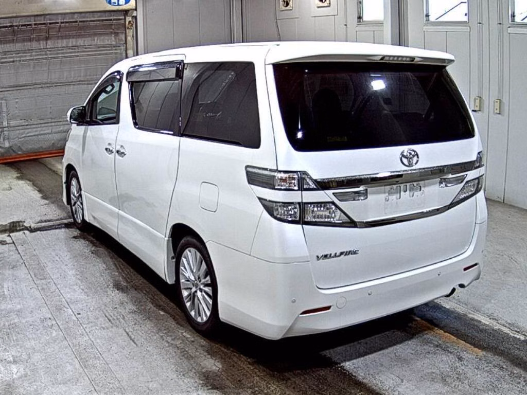 TOYOTA VELLFIRE