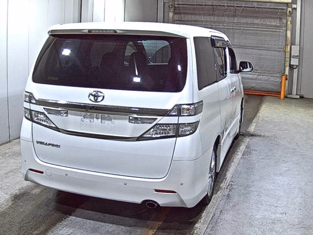TOYOTA VELLFIRE