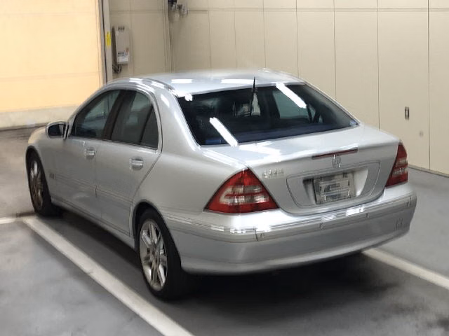 MERCEDES-BENZ C-CLASS