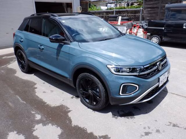VOLKSWAGEN T-ROC