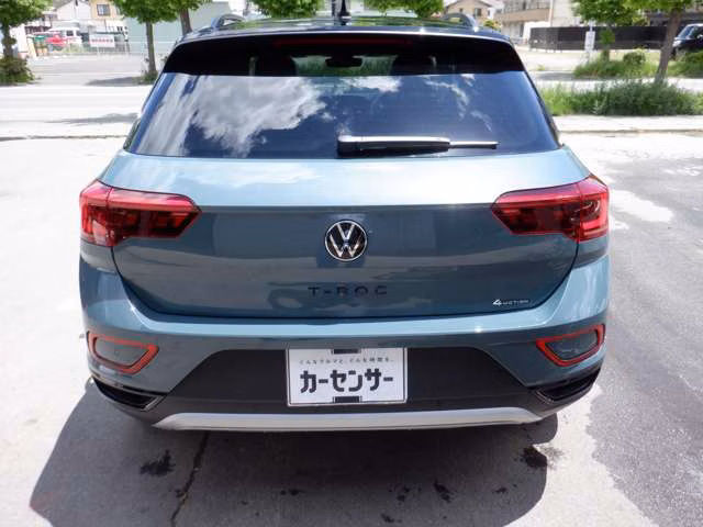 VOLKSWAGEN T-ROC