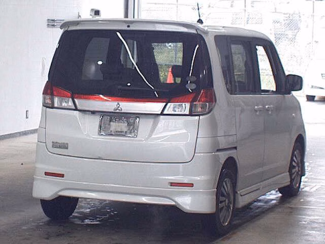 MITSUBISHI DELICA D:2