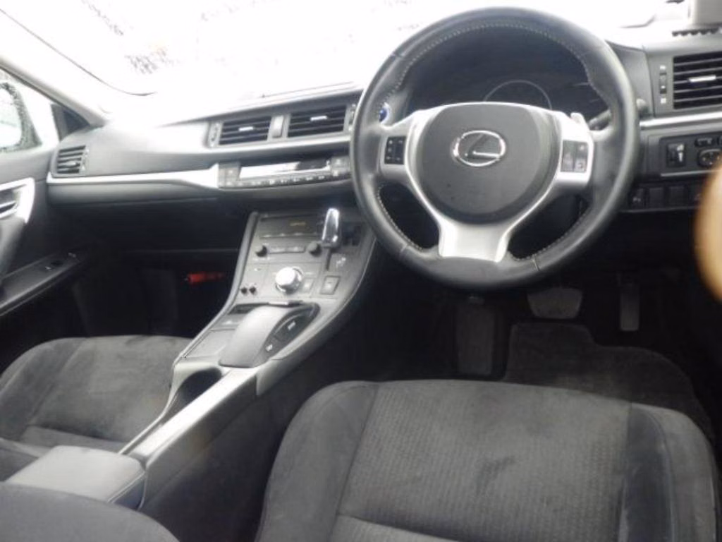 LEXUS CT200H