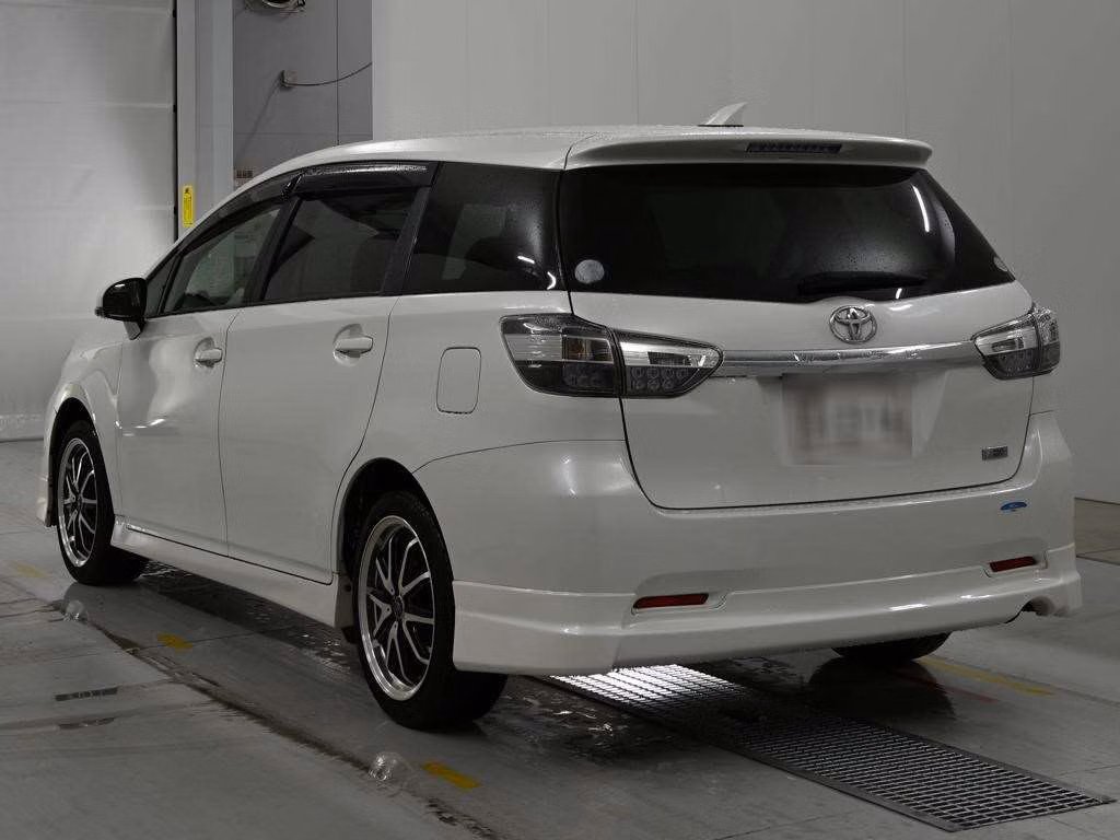 TOYOTA WISH