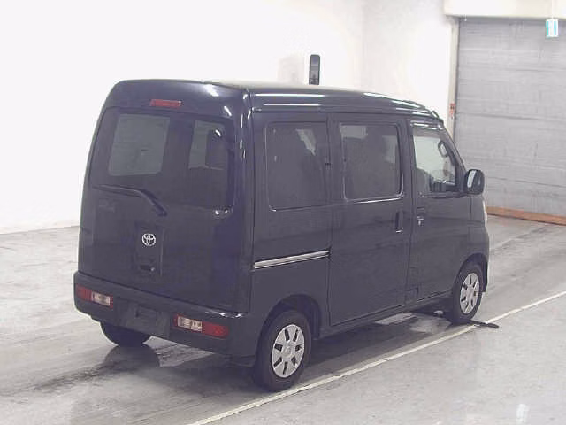 TOYOTA PIXIS VAN