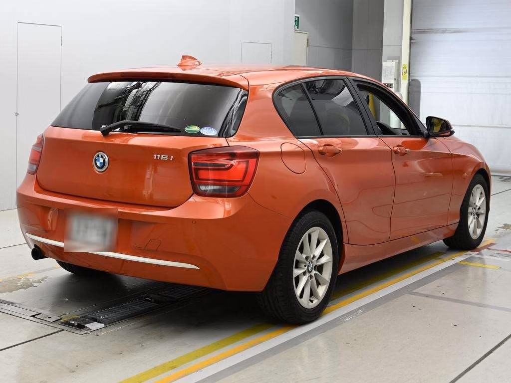BMW 1-SERIES