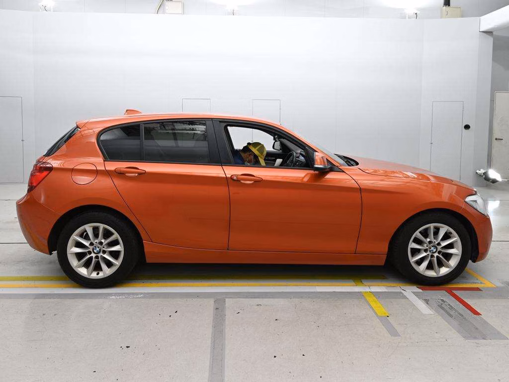 BMW 1-SERIES