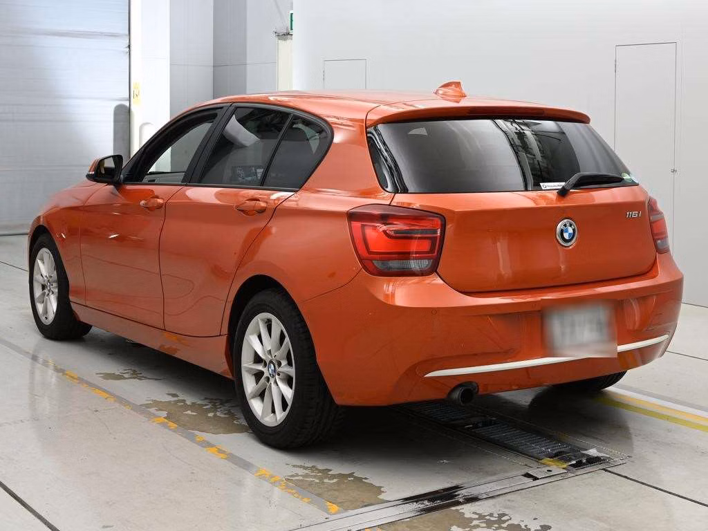 BMW 1-SERIES
