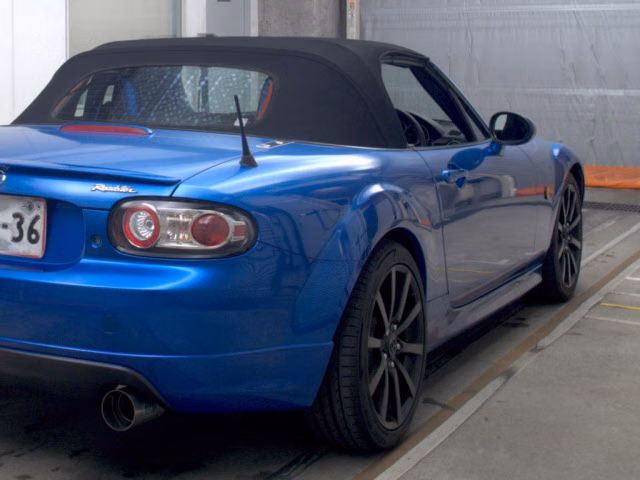 MAZDA ROADSTER