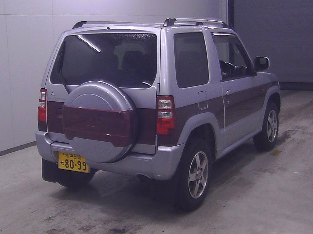 MITSUBISHI PAJERO MINI