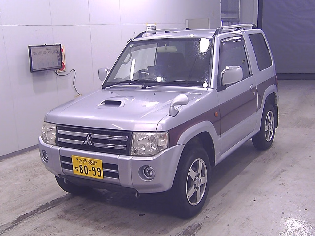 MITSUBISHI PAJERO MINI