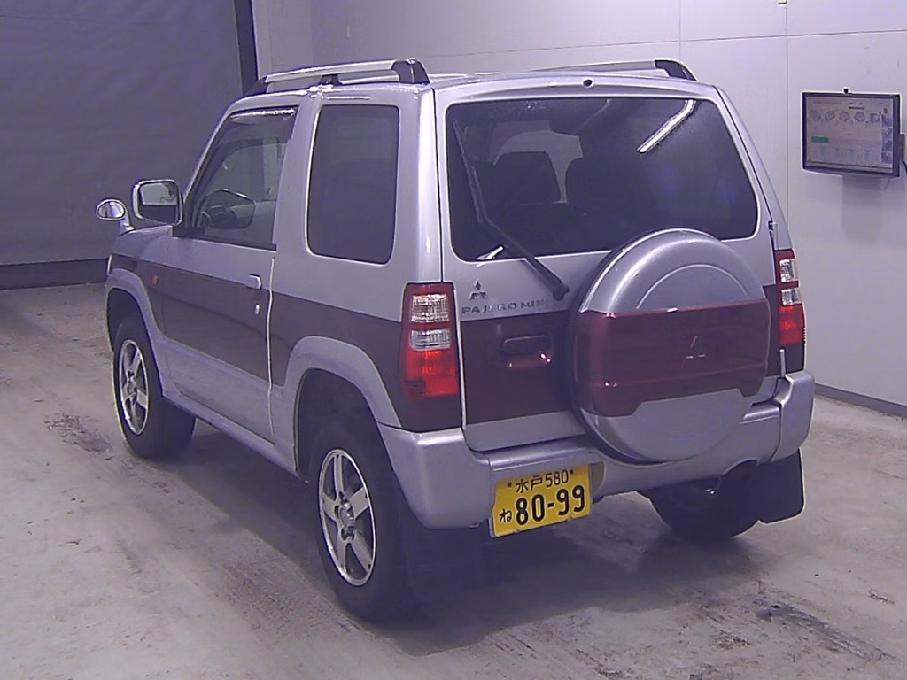 MITSUBISHI PAJERO MINI