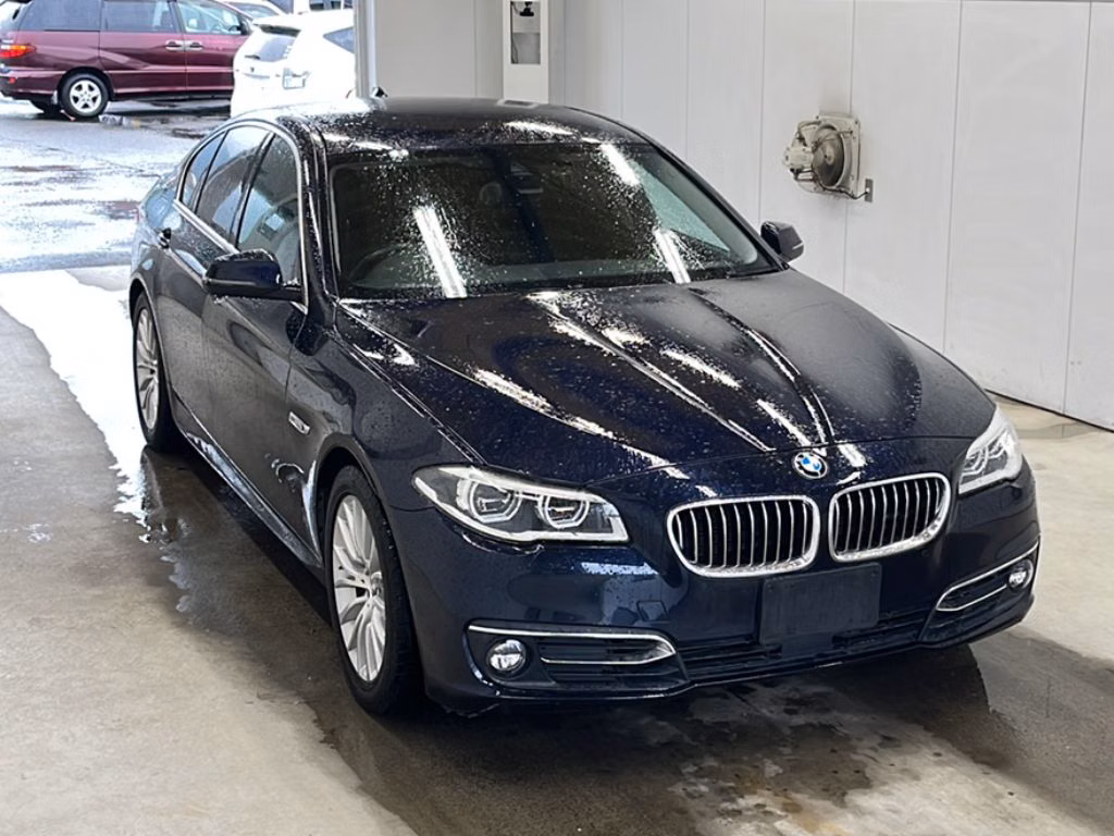 BMW 5-SERIES