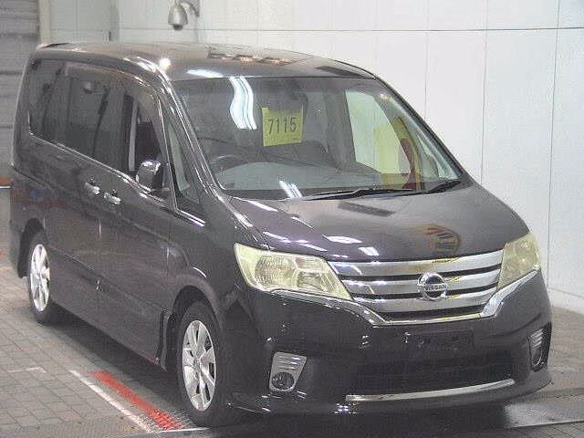 NISSAN SERENA
